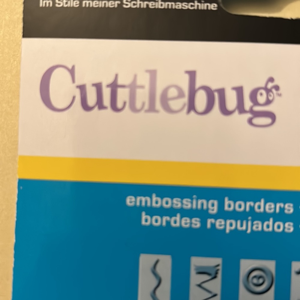 Cuttlebug embossing boarders - Picture 2 of 7